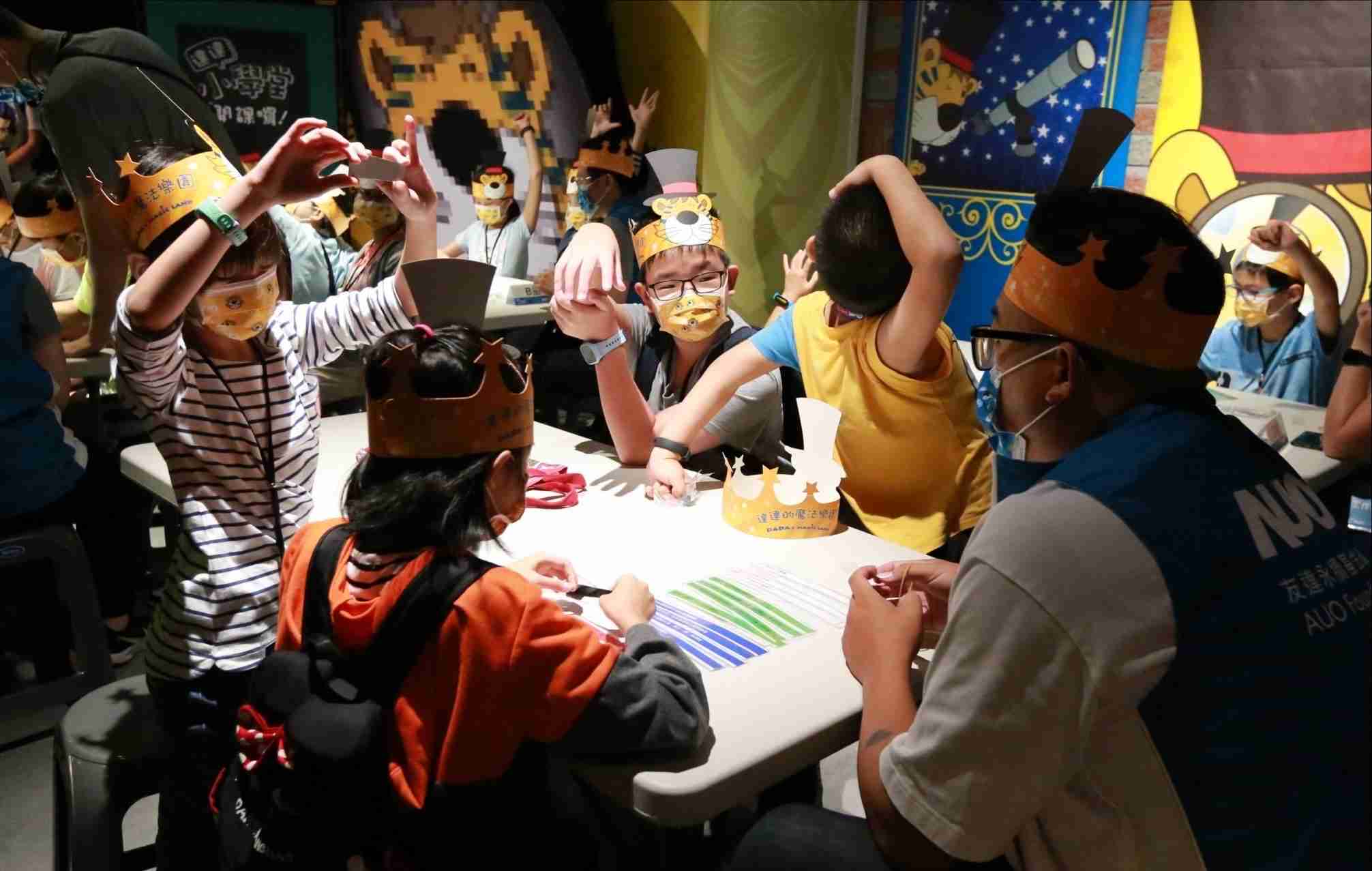 EBpay以永续理念推动全人教育计划，，，内外结盟储备科普教育人才，，荣获亚太永续行动奖社会共融面的金奖肯定